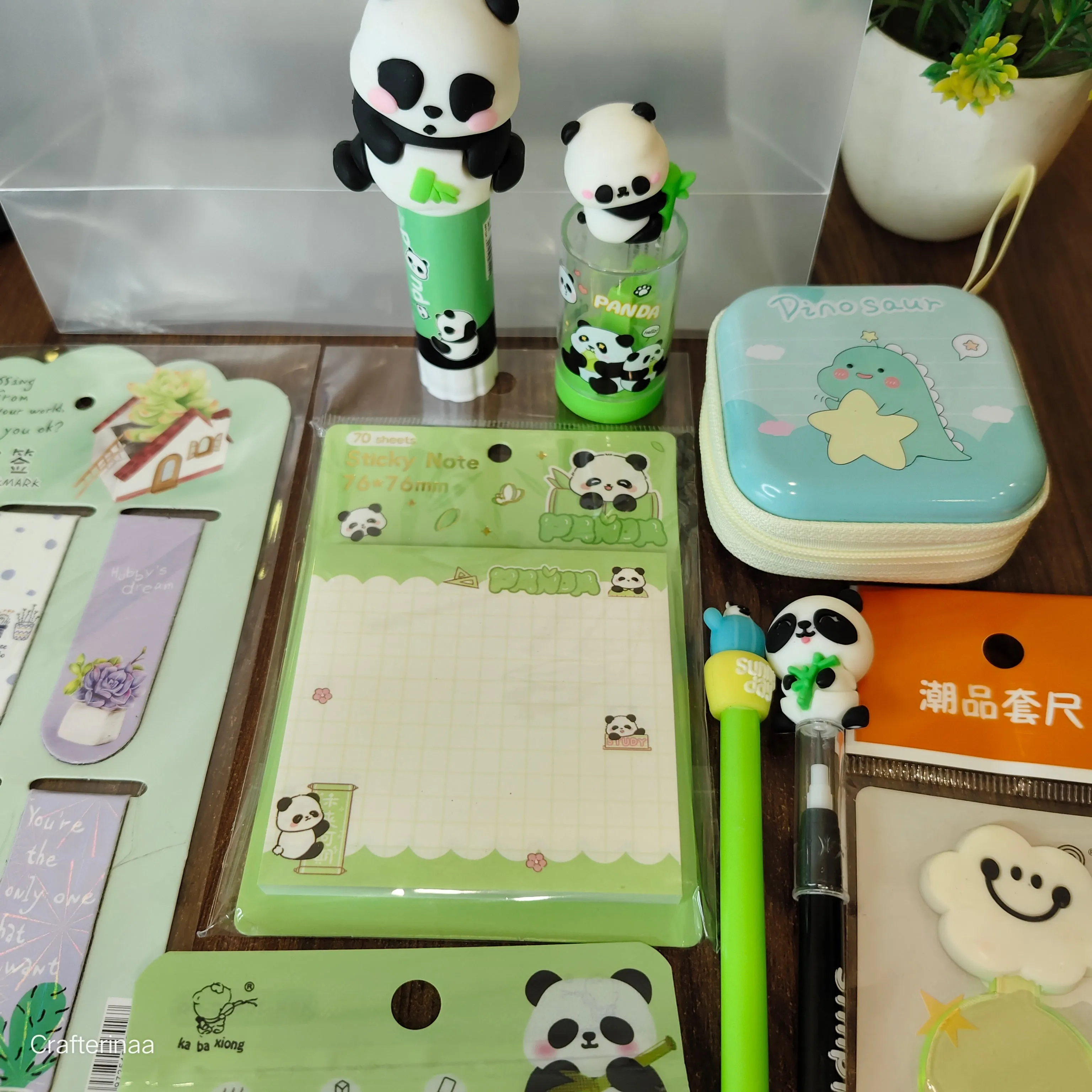 Budget panda hamper