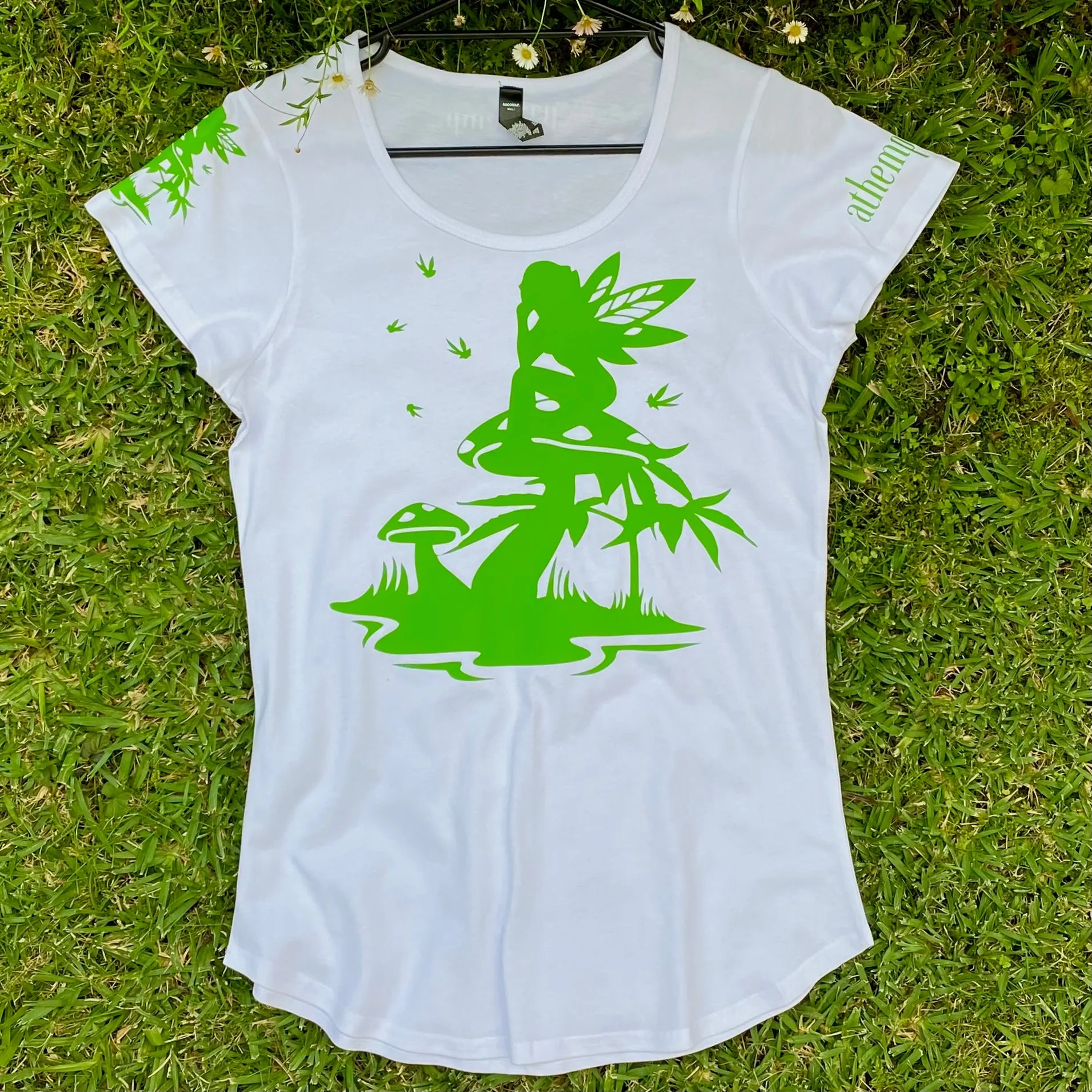 Merchandise Shirts Women